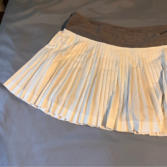 Lululemon Pleat To Street Skirt - Picture 4 of 15